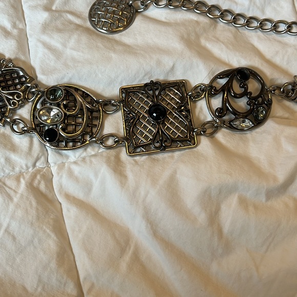 Women’s Chico’s silver chain belt with black clear & grey crystals - Picture 11 of 12